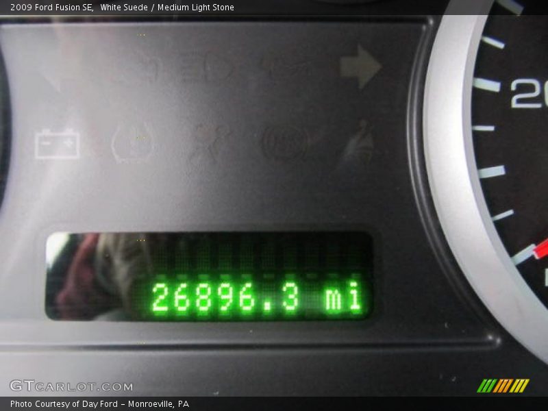 White Suede / Medium Light Stone 2009 Ford Fusion SE