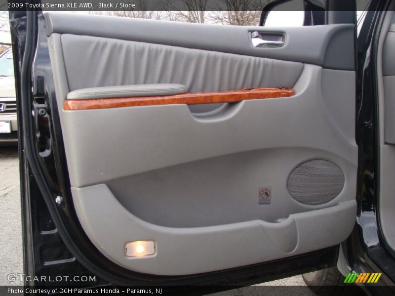 Black / Stone 2009 Toyota Sienna XLE AWD
