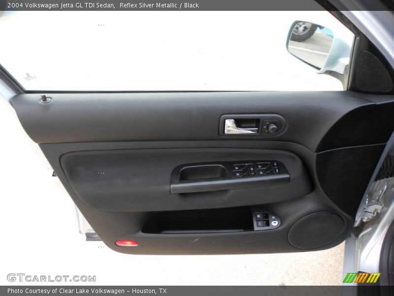 Door Panel of 2004 Jetta GL TDI Sedan