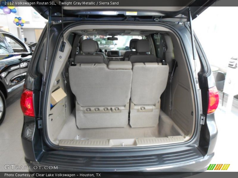 Twilight Gray Metallic / Sierra Sand 2012 Volkswagen Routan SEL