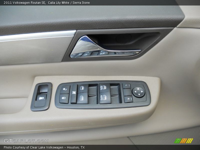 Calla Lily White / Sierra Stone 2011 Volkswagen Routan SE