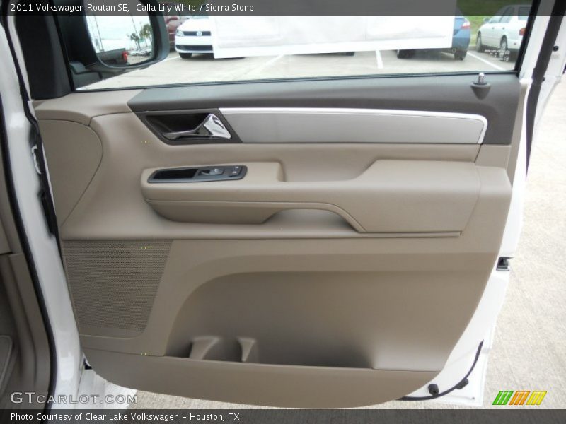 Calla Lily White / Sierra Stone 2011 Volkswagen Routan SE