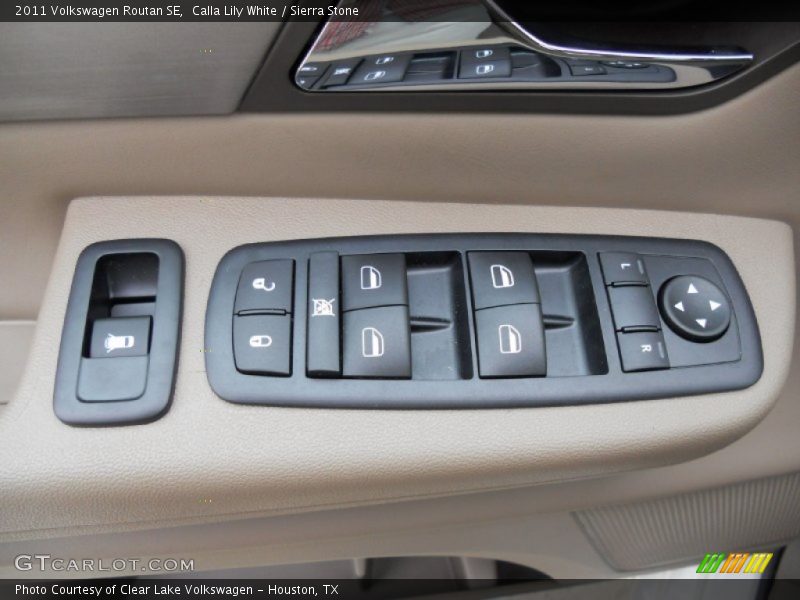 Calla Lily White / Sierra Stone 2011 Volkswagen Routan SE