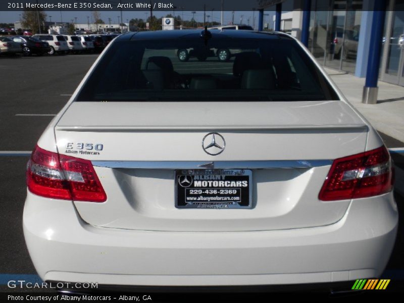 Arctic White / Black 2011 Mercedes-Benz E 350 Sedan