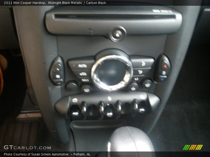 Midnight Black Metallic / Carbon Black 2011 Mini Cooper Hardtop