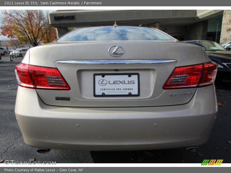 Satin Cashmere Metallic / Parchment 2011 Lexus ES 350