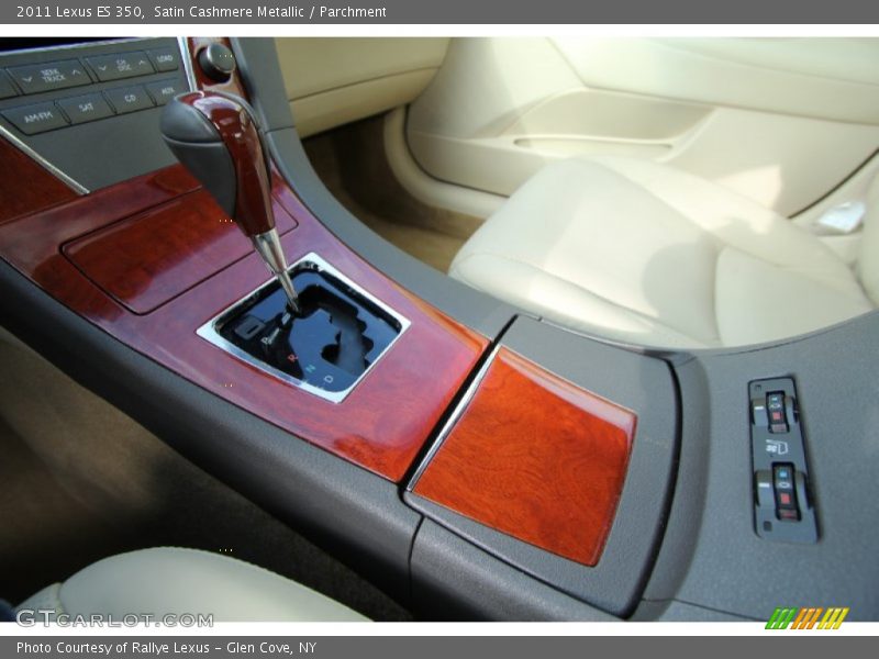 Satin Cashmere Metallic / Parchment 2011 Lexus ES 350