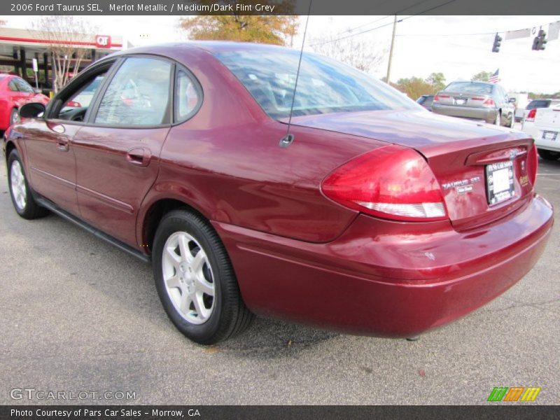 Merlot Metallic / Medium/Dark Flint Grey 2006 Ford Taurus SEL