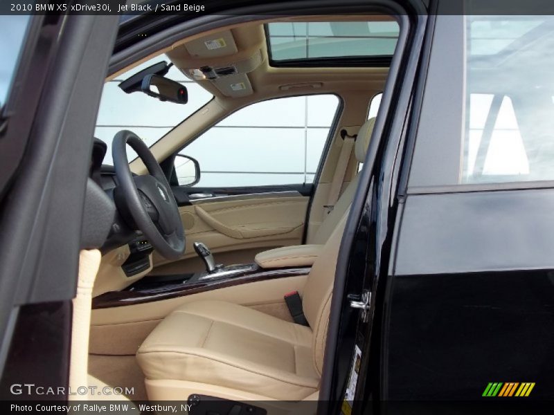 Jet Black / Sand Beige 2010 BMW X5 xDrive30i