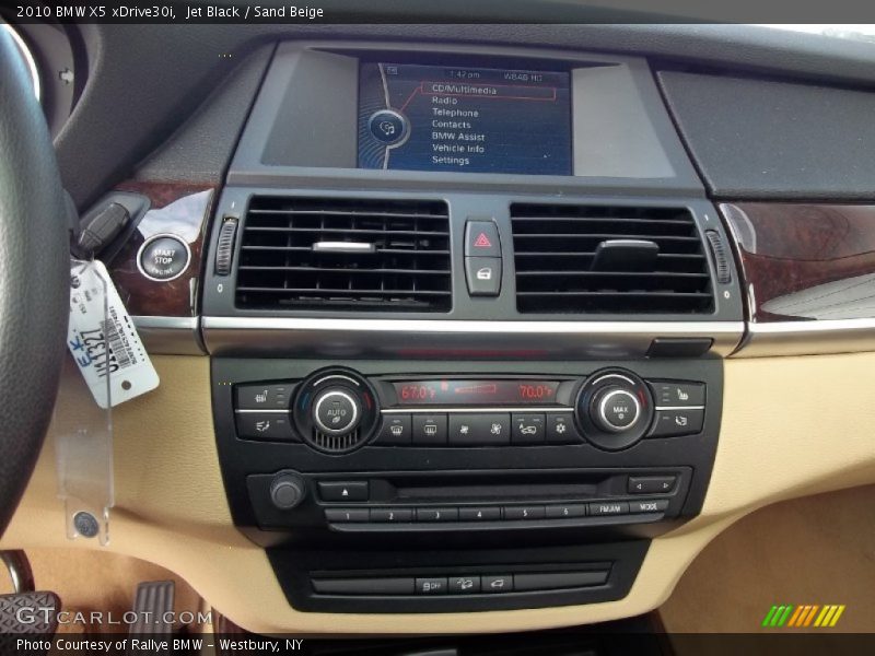 Jet Black / Sand Beige 2010 BMW X5 xDrive30i