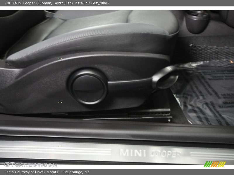 Astro Black Metallic / Grey/Black 2008 Mini Cooper Clubman