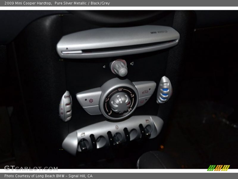 Pure Silver Metallic / Black/Grey 2009 Mini Cooper Hardtop