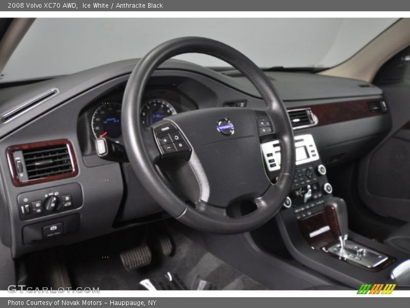 Ice White / Anthracite Black 2008 Volvo XC70 AWD