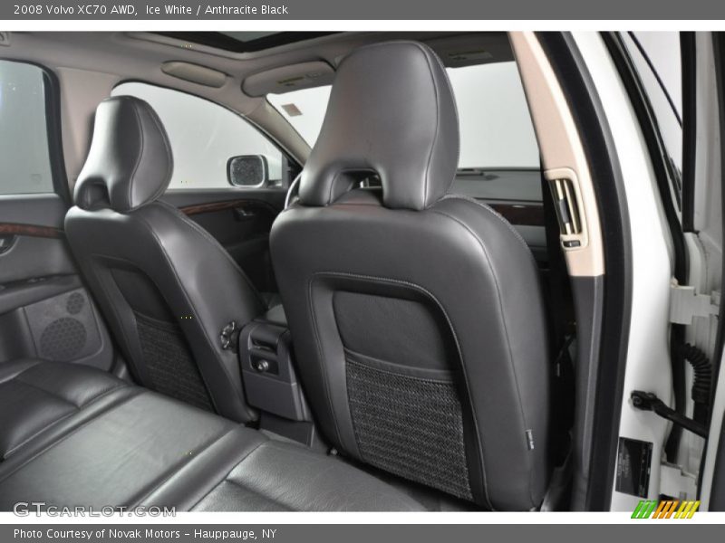 Ice White / Anthracite Black 2008 Volvo XC70 AWD