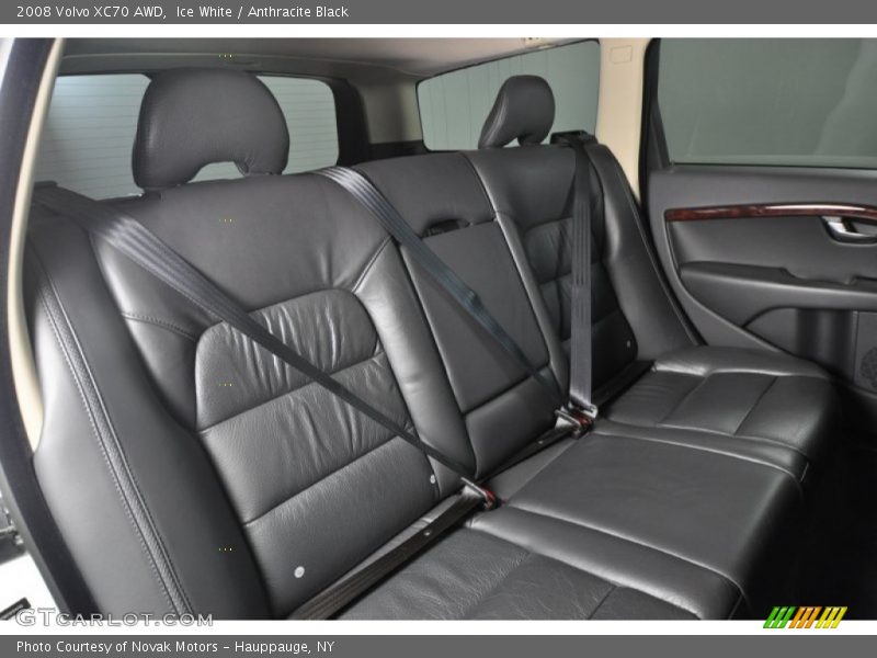 Ice White / Anthracite Black 2008 Volvo XC70 AWD