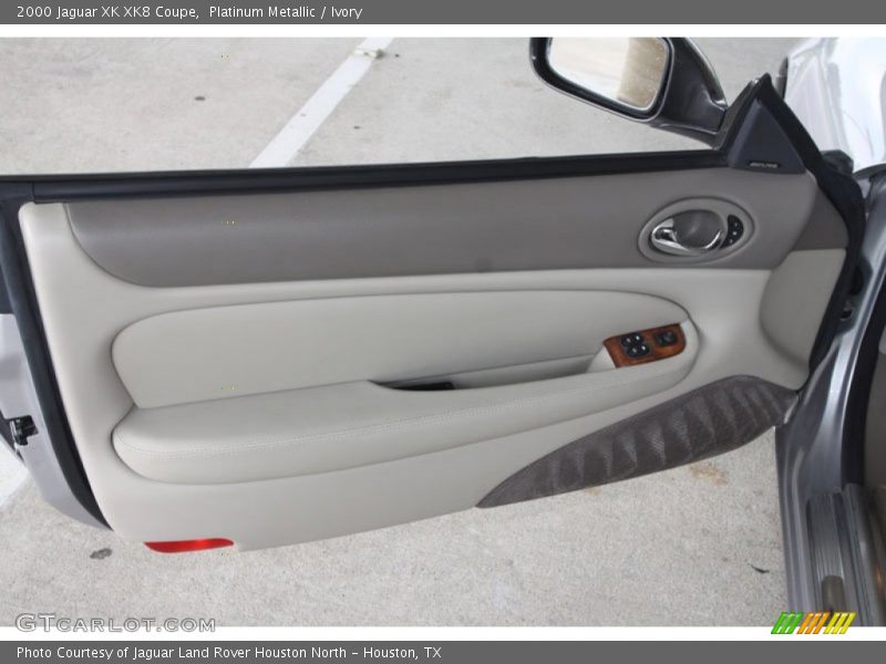Door Panel of 2000 XK XK8 Coupe