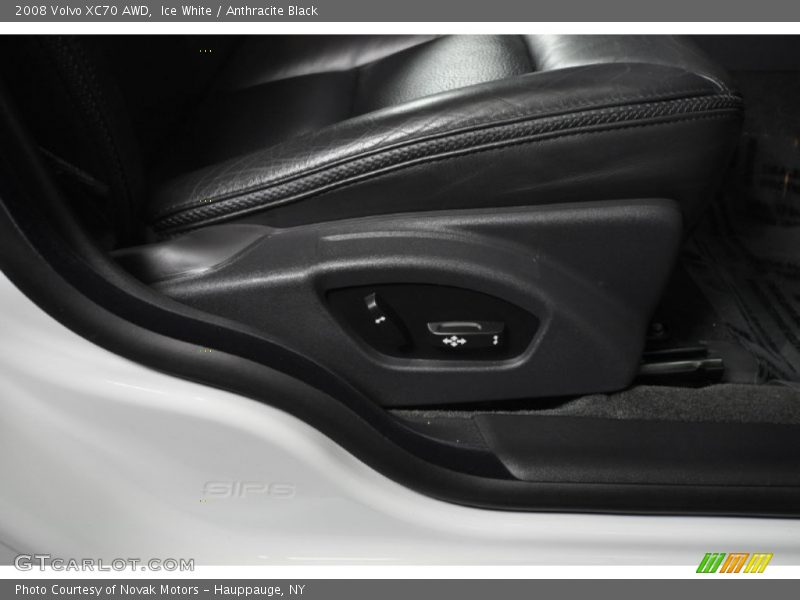 Ice White / Anthracite Black 2008 Volvo XC70 AWD