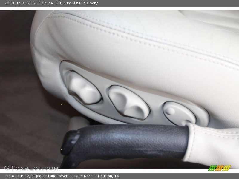 Controls of 2000 XK XK8 Coupe