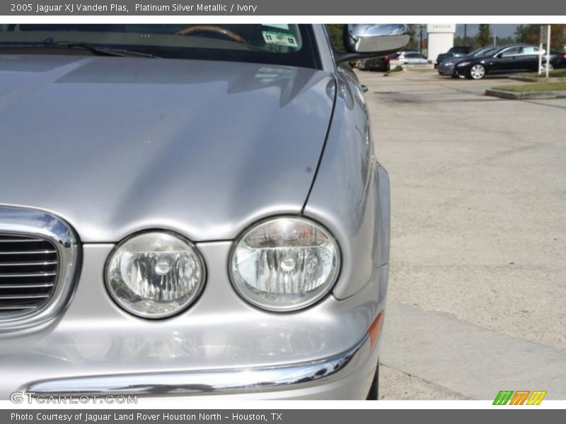 Platinum Silver Metallic / Ivory 2005 Jaguar XJ Vanden Plas