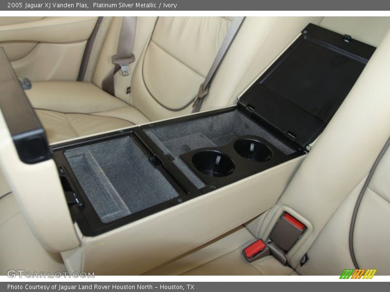 Platinum Silver Metallic / Ivory 2005 Jaguar XJ Vanden Plas