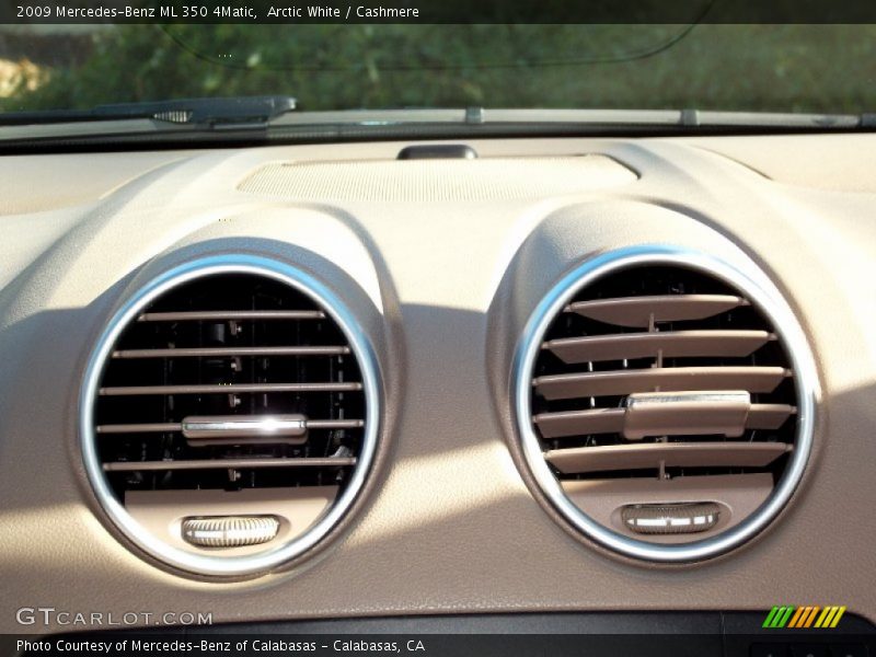 Arctic White / Cashmere 2009 Mercedes-Benz ML 350 4Matic