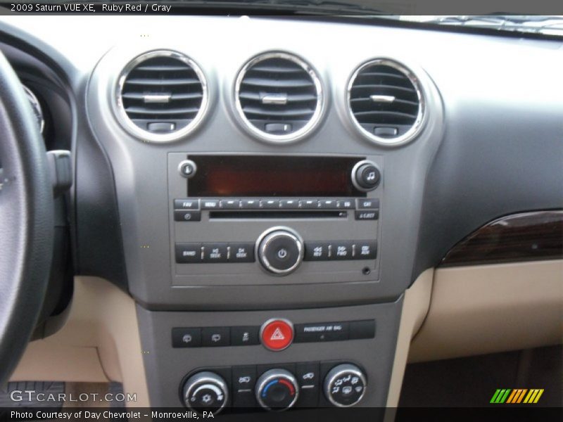 Ruby Red / Gray 2009 Saturn VUE XE