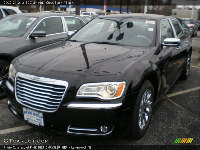 Gloss Black / Black 2012 Chrysler 300 Limited