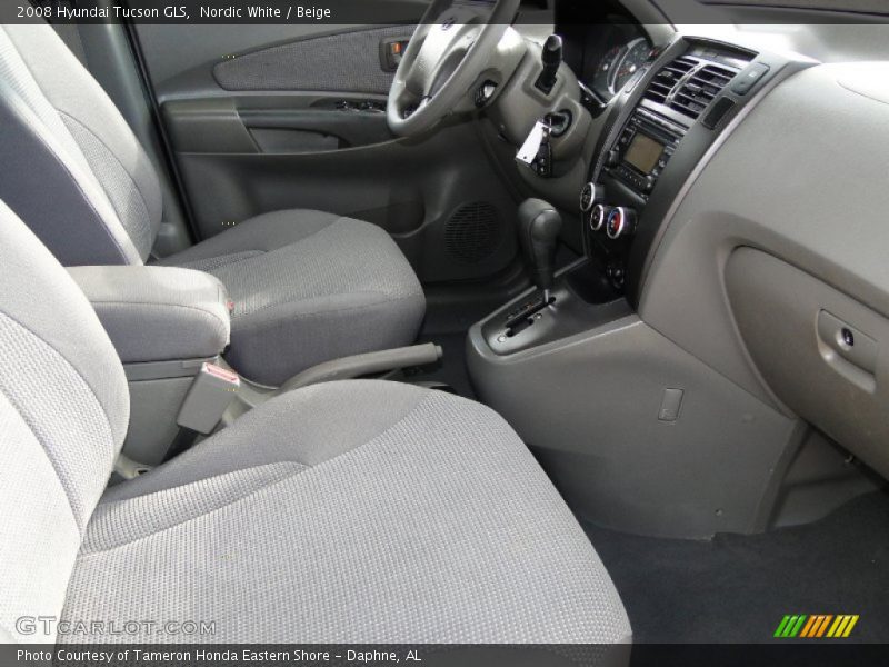 Nordic White / Beige 2008 Hyundai Tucson GLS