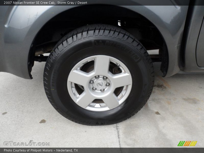 Storm Gray / Desert 2007 Nissan Frontier SE Crew Cab