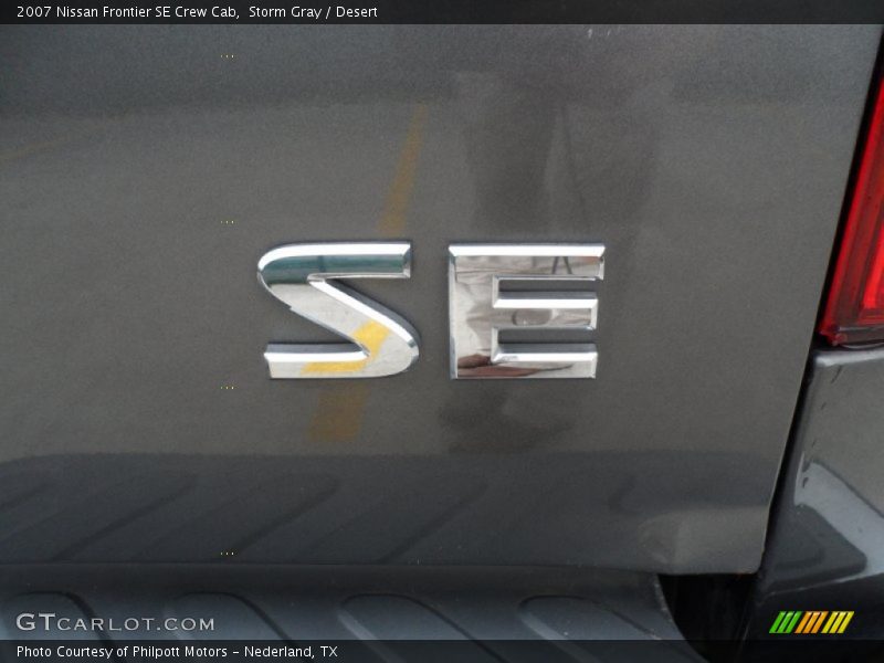 Storm Gray / Desert 2007 Nissan Frontier SE Crew Cab