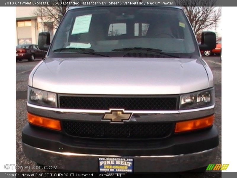 Sheer Silver Metallic / Medium Pewter 2010 Chevrolet Express LT 3500 Extended Passenger Van