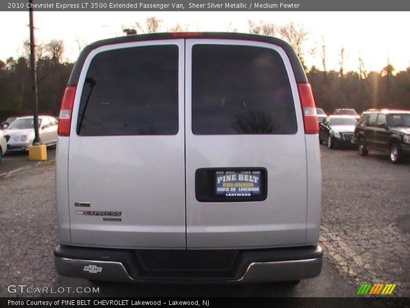 Sheer Silver Metallic / Medium Pewter 2010 Chevrolet Express LT 3500 Extended Passenger Van