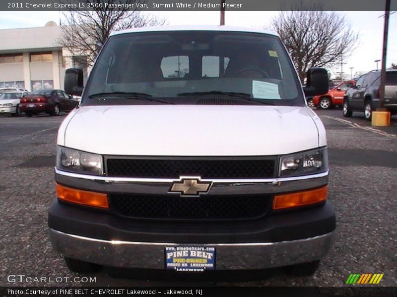 Summit White / Medium Pewter 2011 Chevrolet Express LS 3500 Passenger Van