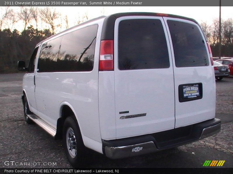 Summit White / Medium Pewter 2011 Chevrolet Express LS 3500 Passenger Van