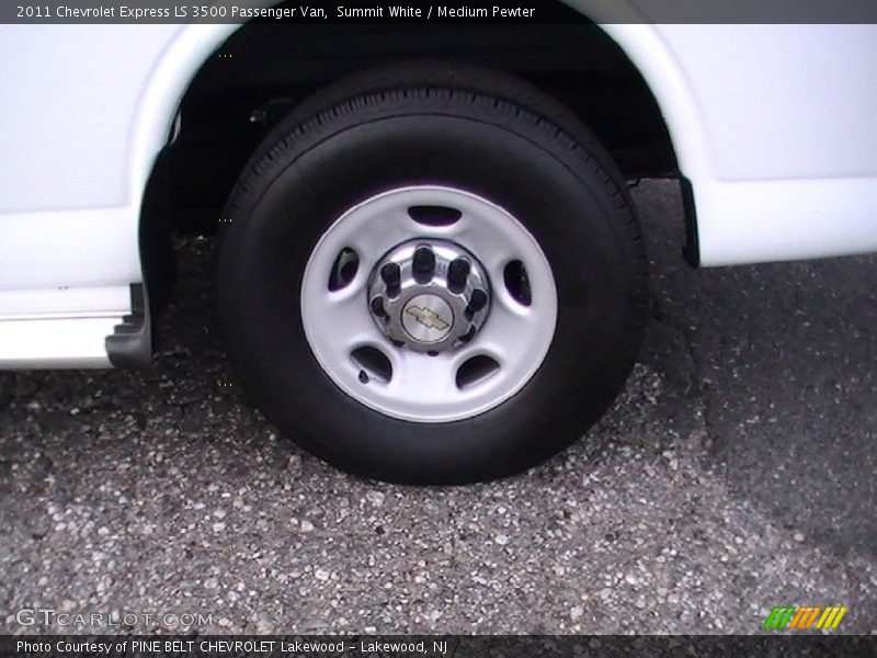 Summit White / Medium Pewter 2011 Chevrolet Express LS 3500 Passenger Van