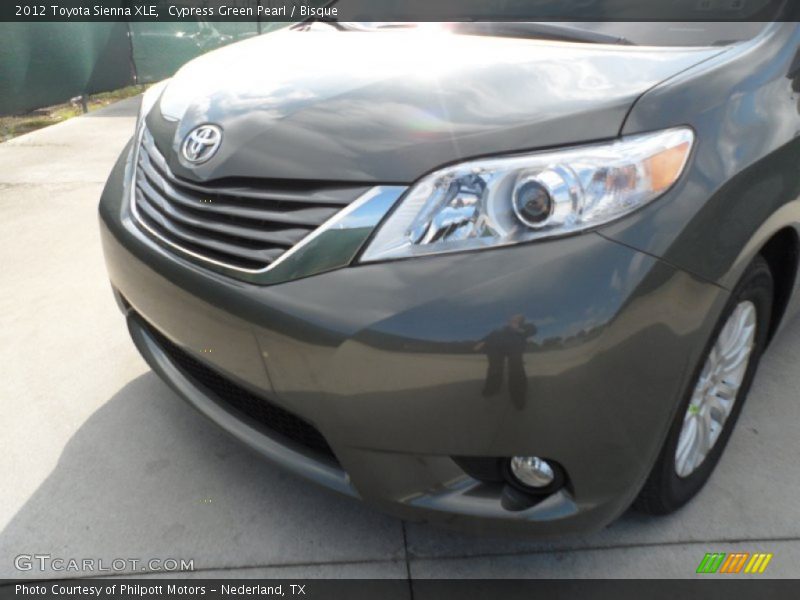 Cypress Green Pearl / Bisque 2012 Toyota Sienna XLE