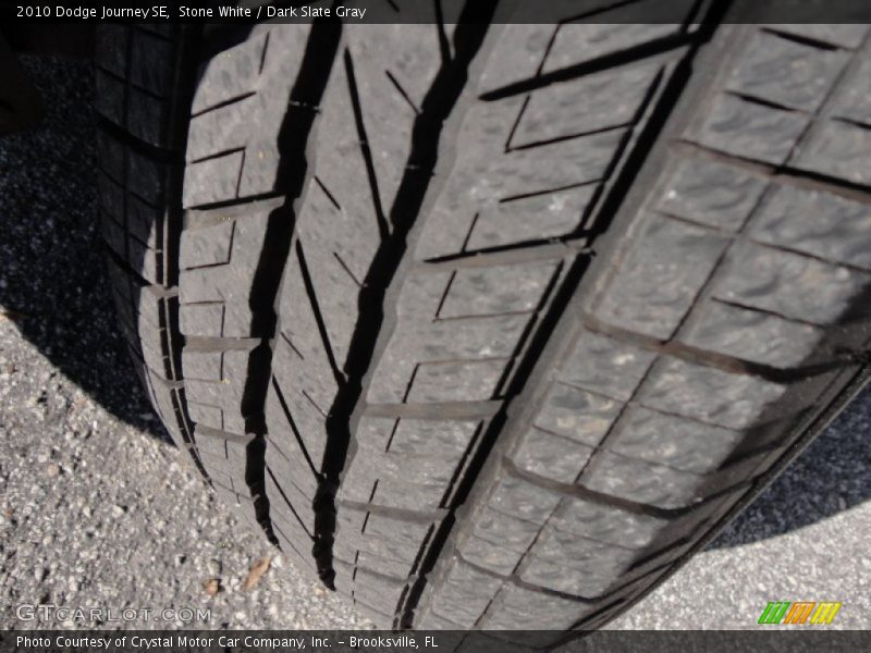 Stone White / Dark Slate Gray 2010 Dodge Journey SE