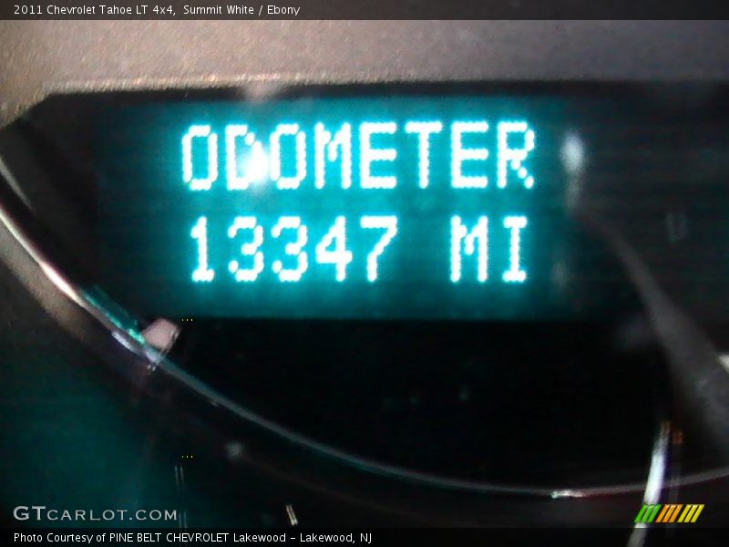 Summit White / Ebony 2011 Chevrolet Tahoe LT 4x4