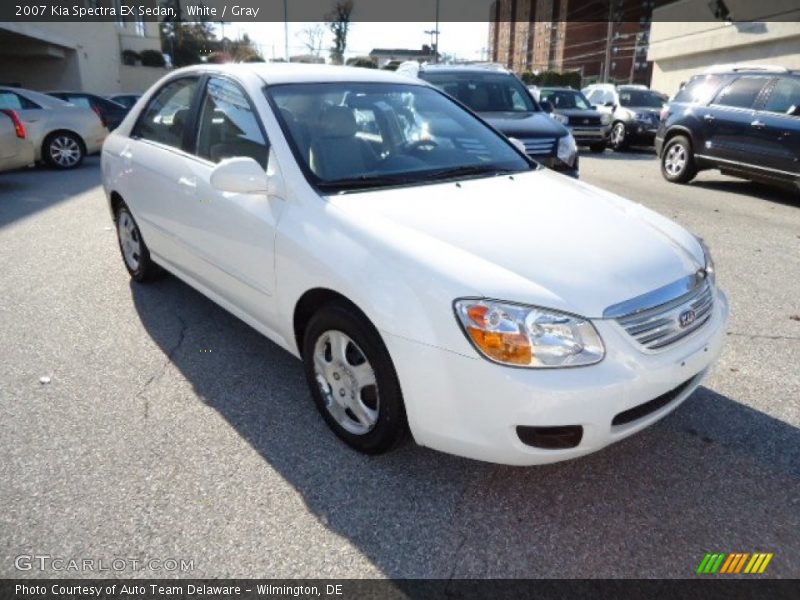 White / Gray 2007 Kia Spectra EX Sedan