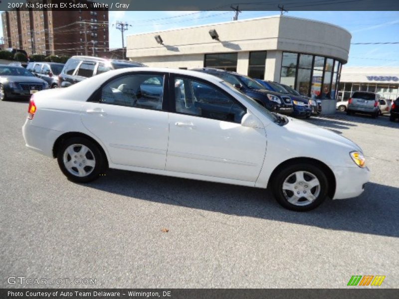 White / Gray 2007 Kia Spectra EX Sedan
