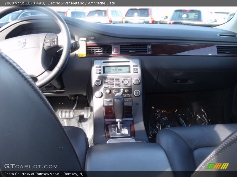 Electric Silver Metallic / Anthracite Black 2008 Volvo XC70 AWD
