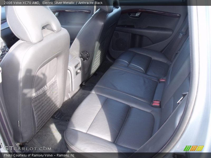 Electric Silver Metallic / Anthracite Black 2008 Volvo XC70 AWD
