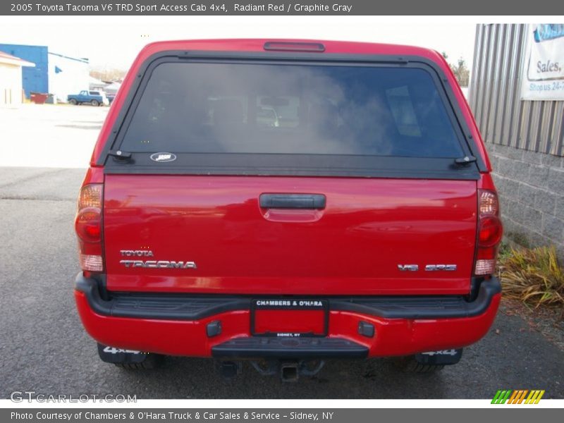 Radiant Red / Graphite Gray 2005 Toyota Tacoma V6 TRD Sport Access Cab 4x4