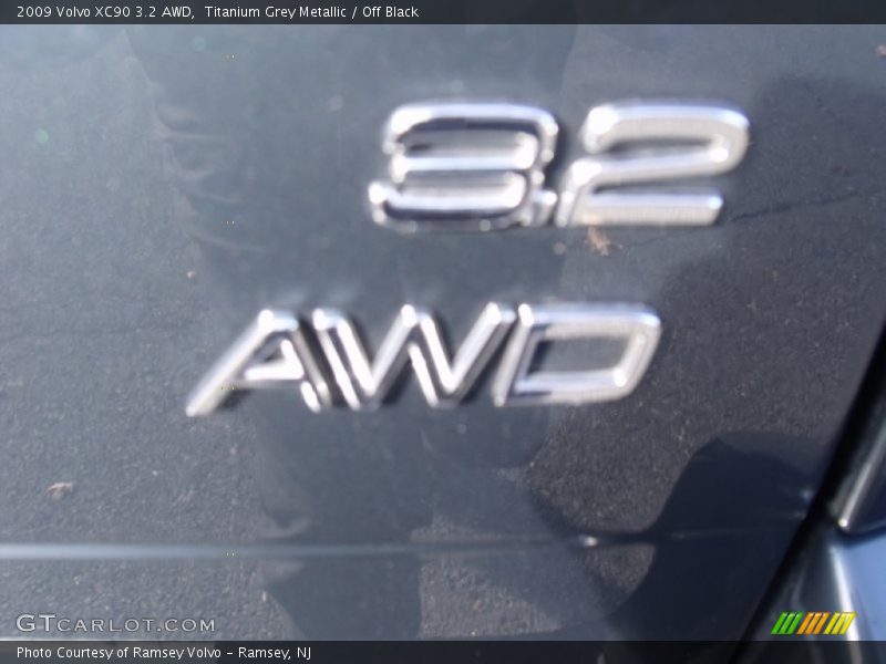 Titanium Grey Metallic / Off Black 2009 Volvo XC90 3.2 AWD