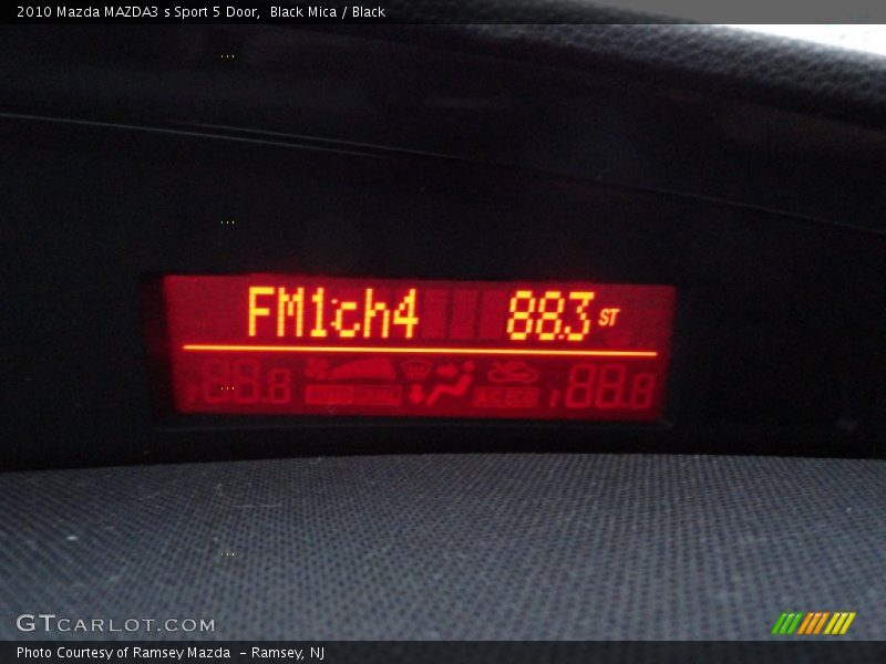 Black Mica / Black 2010 Mazda MAZDA3 s Sport 5 Door