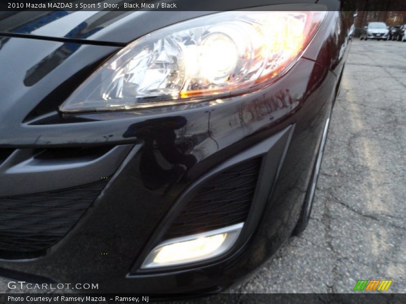 Black Mica / Black 2010 Mazda MAZDA3 s Sport 5 Door
