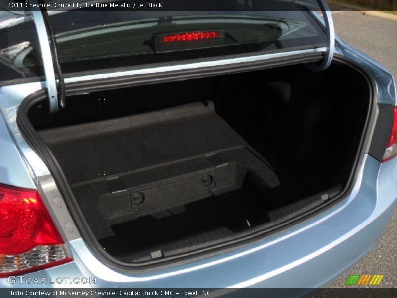 Ice Blue Metallic / Jet Black 2011 Chevrolet Cruze LT