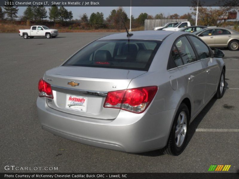 Silver Ice Metallic / Jet Black 2011 Chevrolet Cruze LT