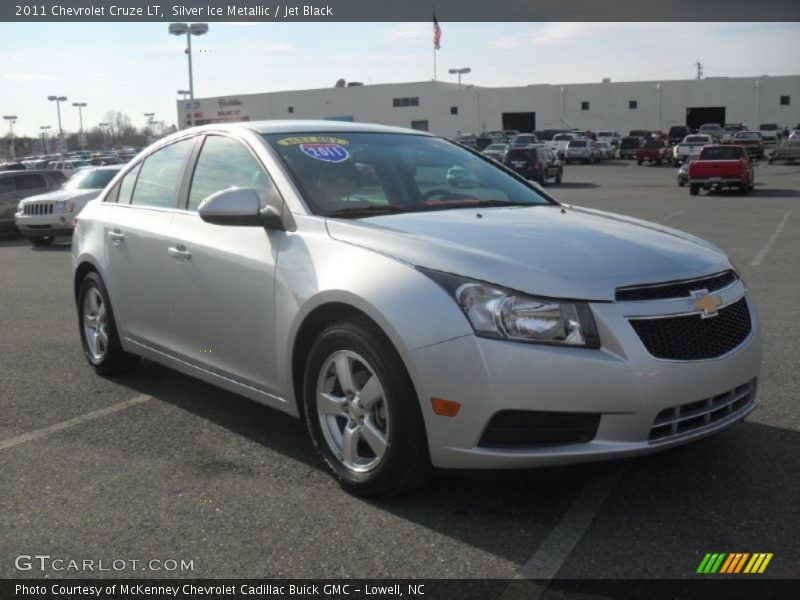 Silver Ice Metallic / Jet Black 2011 Chevrolet Cruze LT