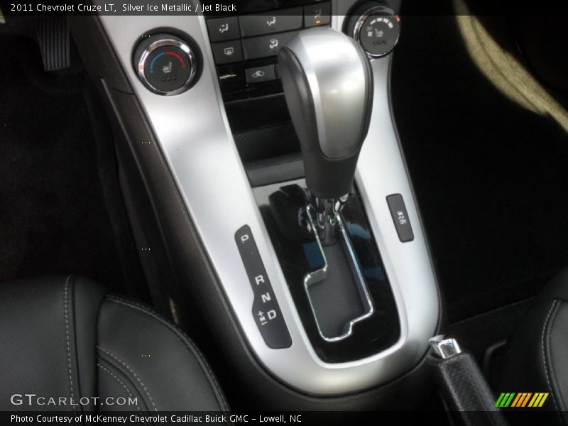 Silver Ice Metallic / Jet Black 2011 Chevrolet Cruze LT